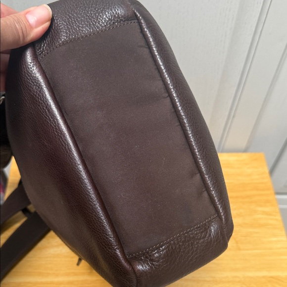 Fossil Leather Backpack 🔑 - Picture 13 of 17